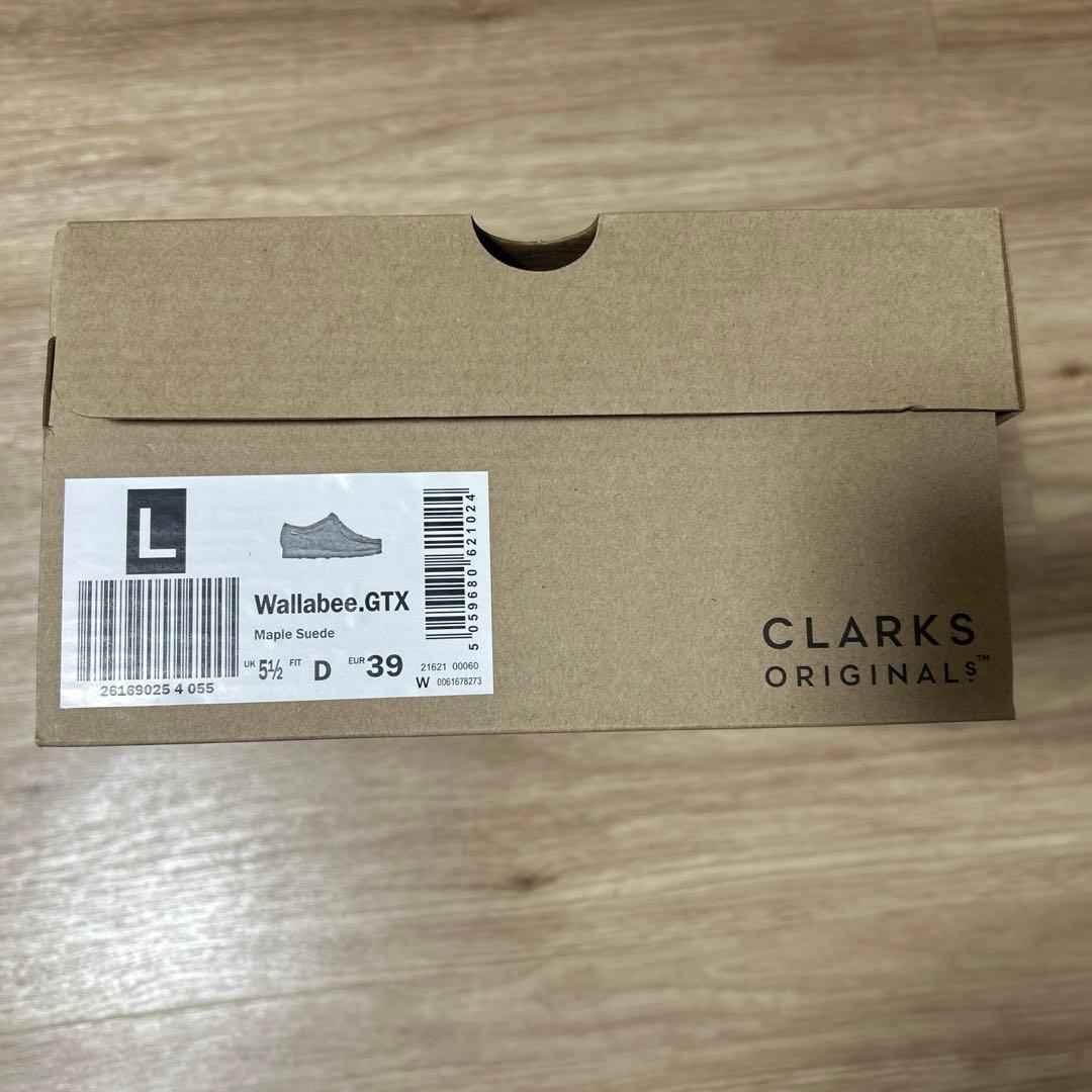 クラークスワラビーゴアテックス 色：メープルスウェード