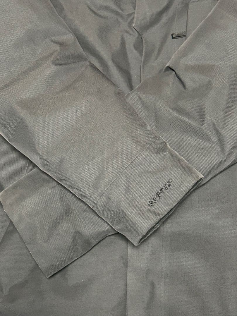 【寒波対策】 アークテリクス サーミーパーカ　XS ARC’TERYX