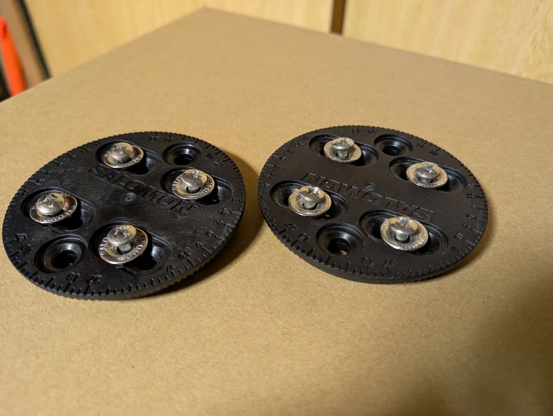 25/26 SALOMON HOLOGRAM ビンディング M SPRAYカラー