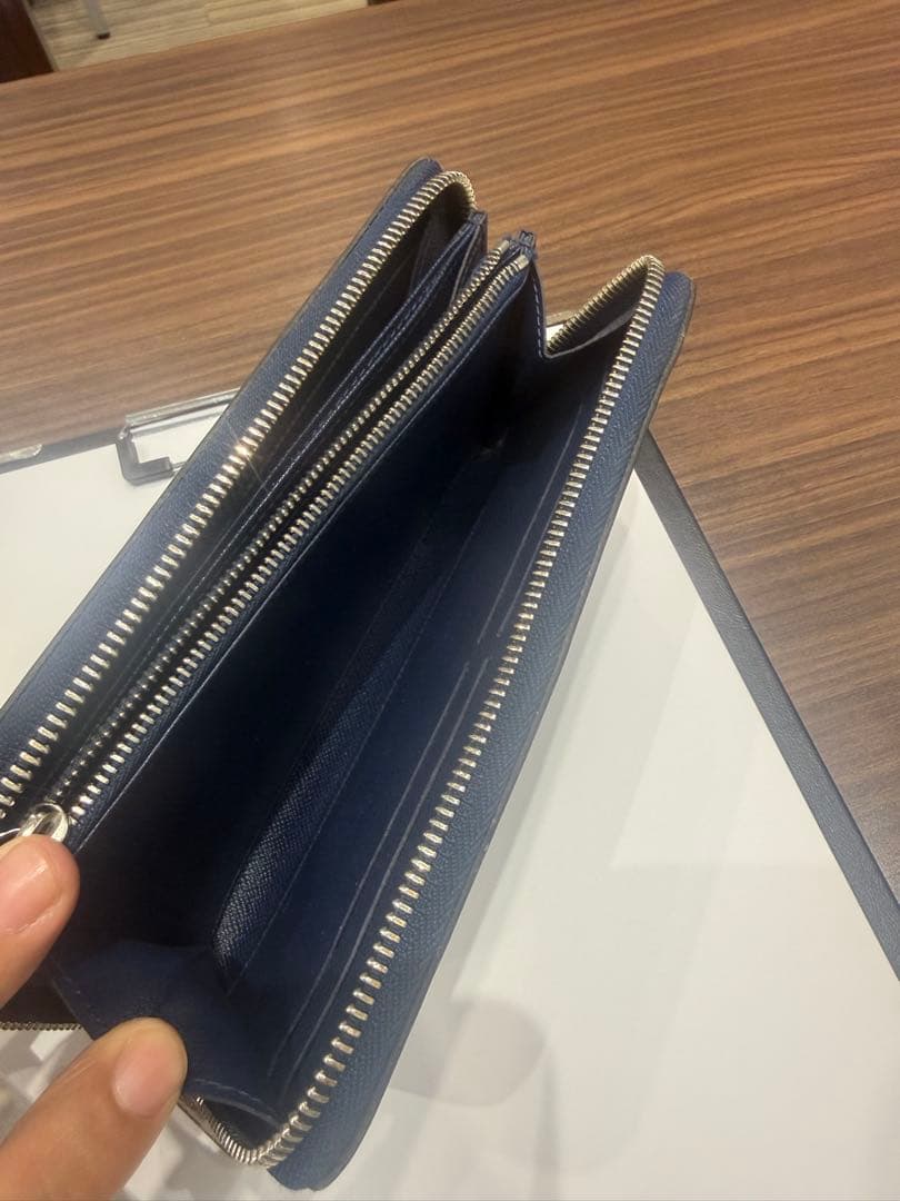 エピレザー ネイビー 長財布