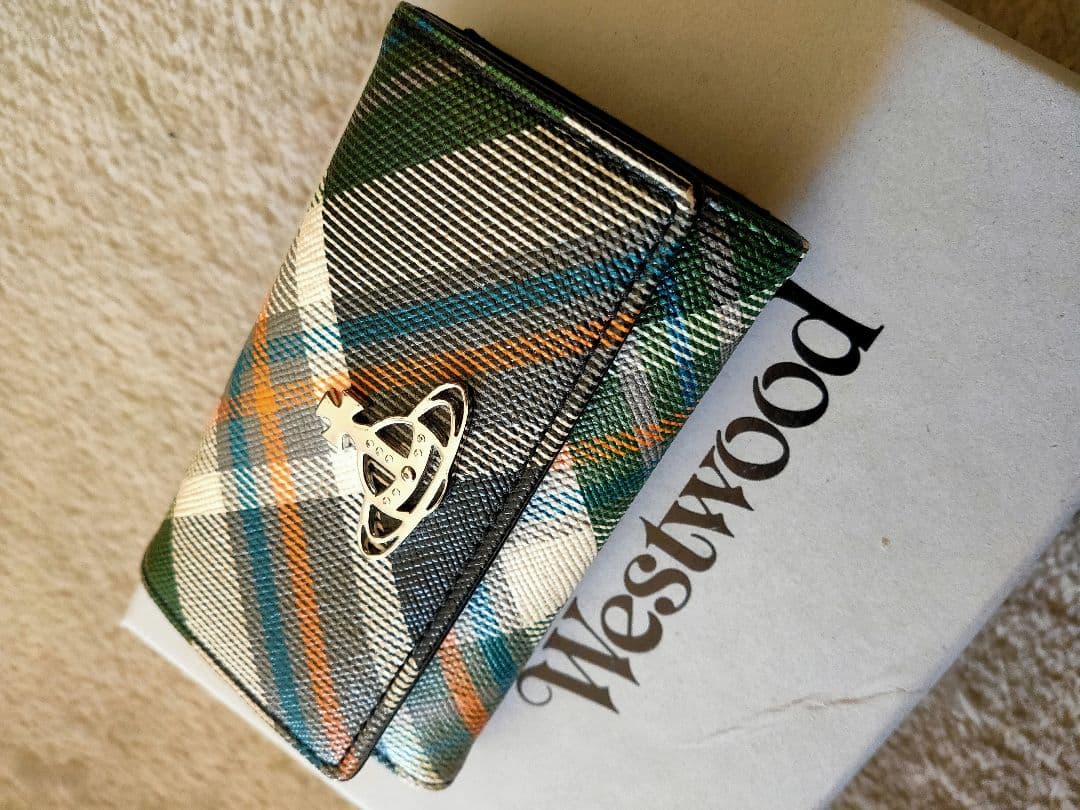 新品未使用箱付き ヴィヴィアンウエストウッド 4連 キーケース タータンチェック