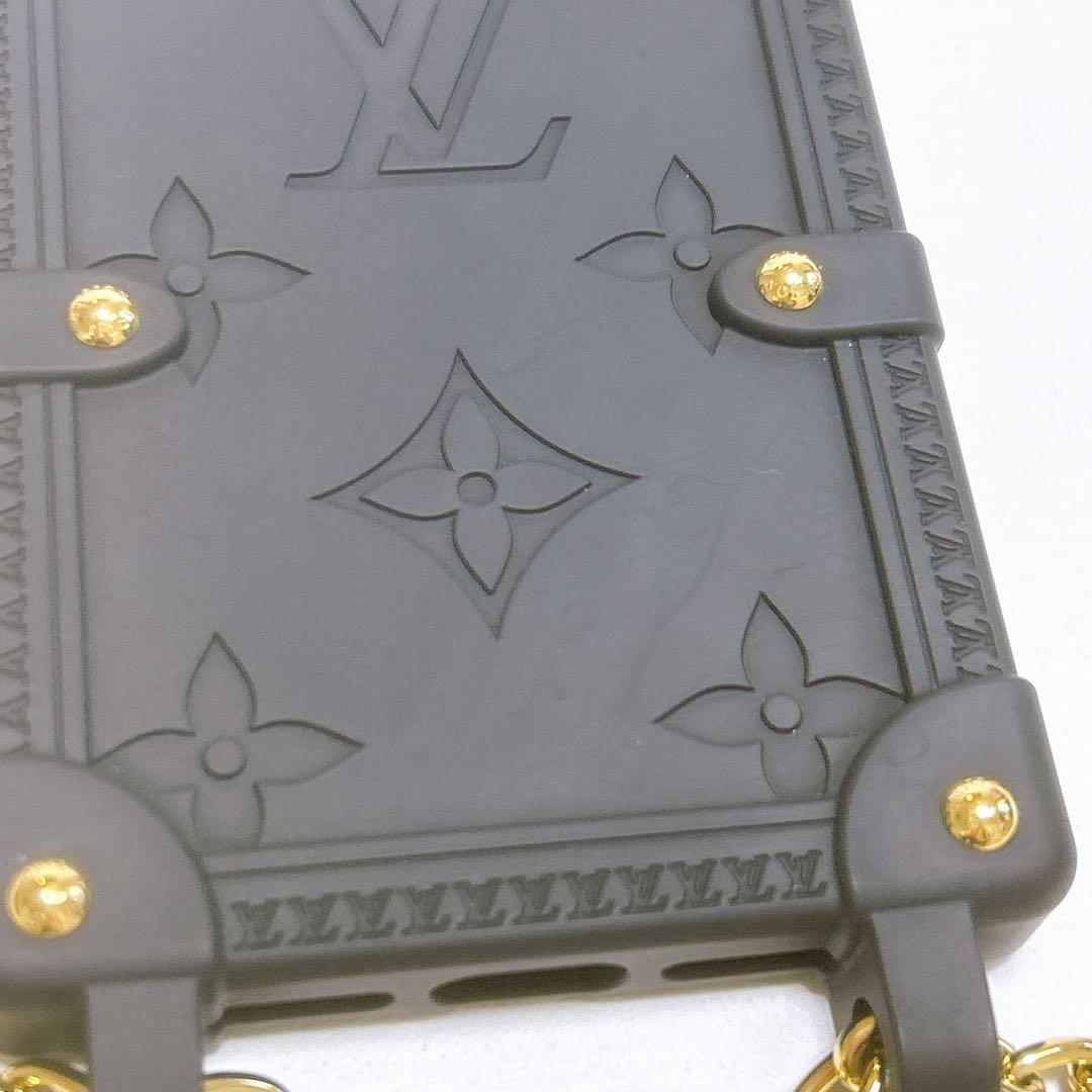 未使用級✨ルイヴィトン モノグラム エンボス リ・トランク スマホケース