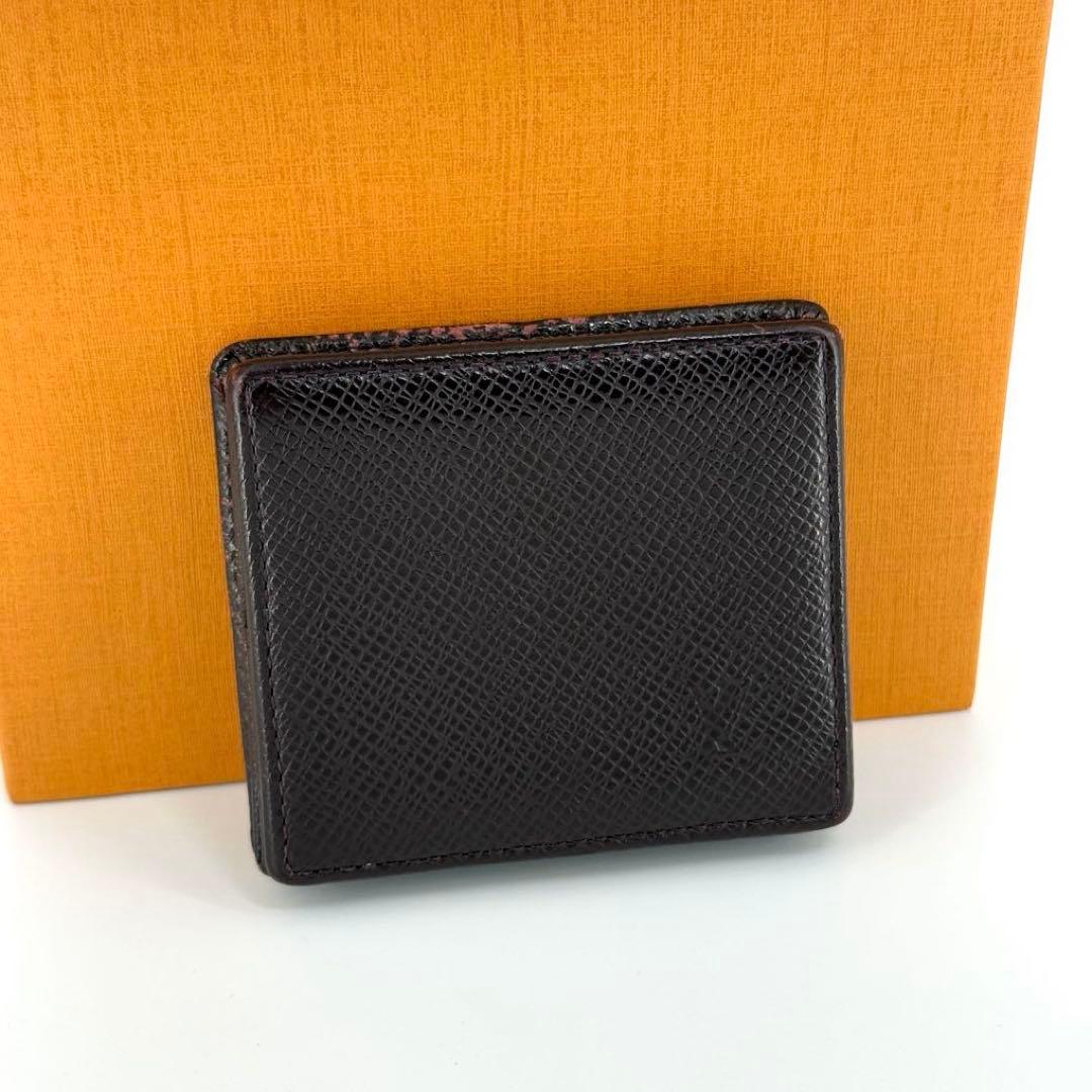 美品 ルイヴィトン タイガ ケース ポルトモネ ボワット アカジュー 紫