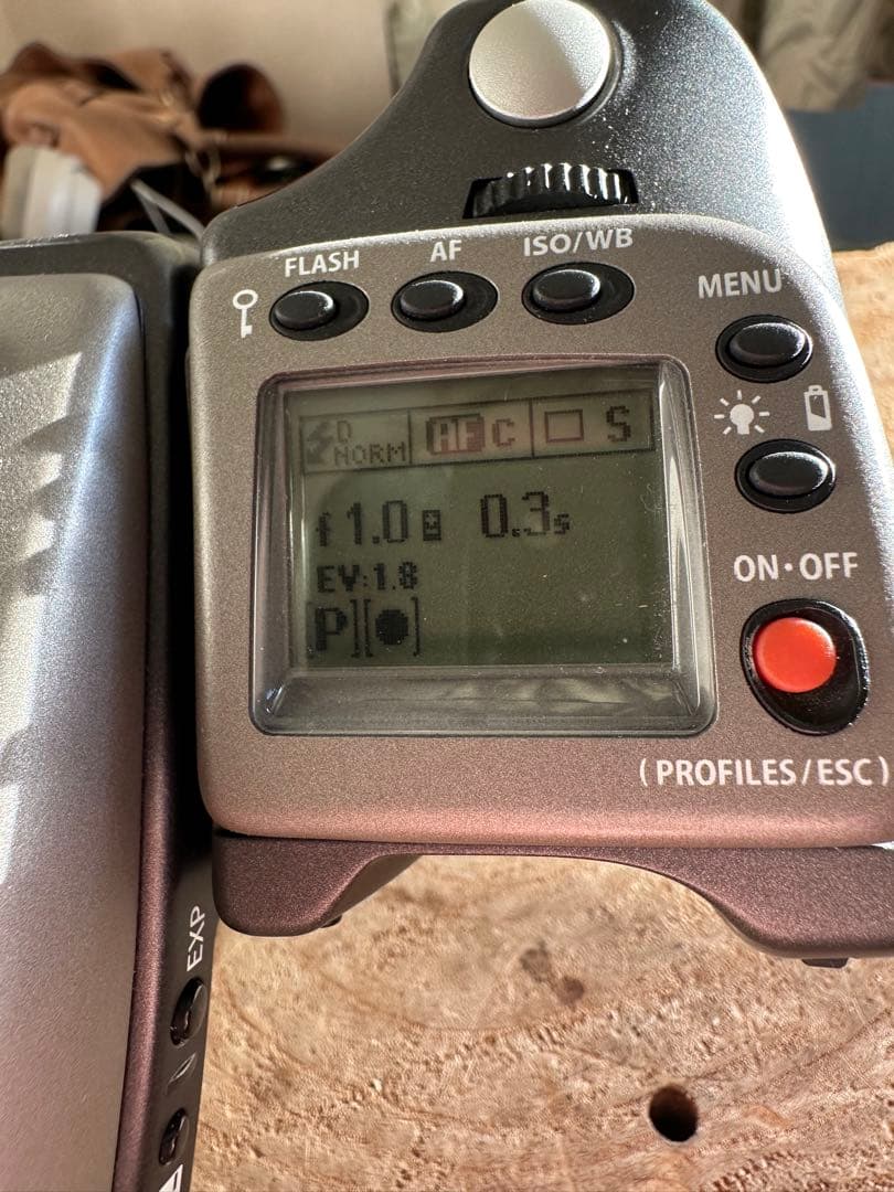 Hasselblad H3D-II ボディーとファインダーのみ