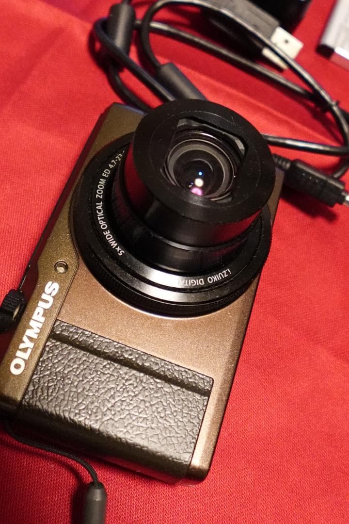 美品！OLYMPUS STYLUS XZ-10 コンパクトデジタルカメラ