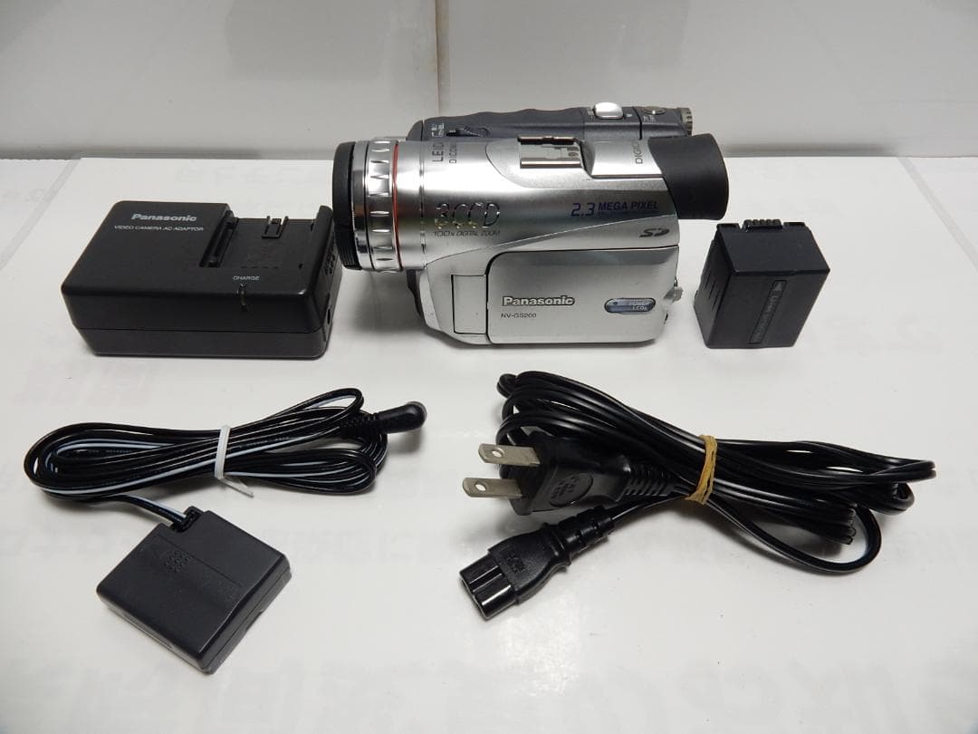 美品　大人気　動作品　Mini DV　パナソニックビデオカメラ　NV-GS200