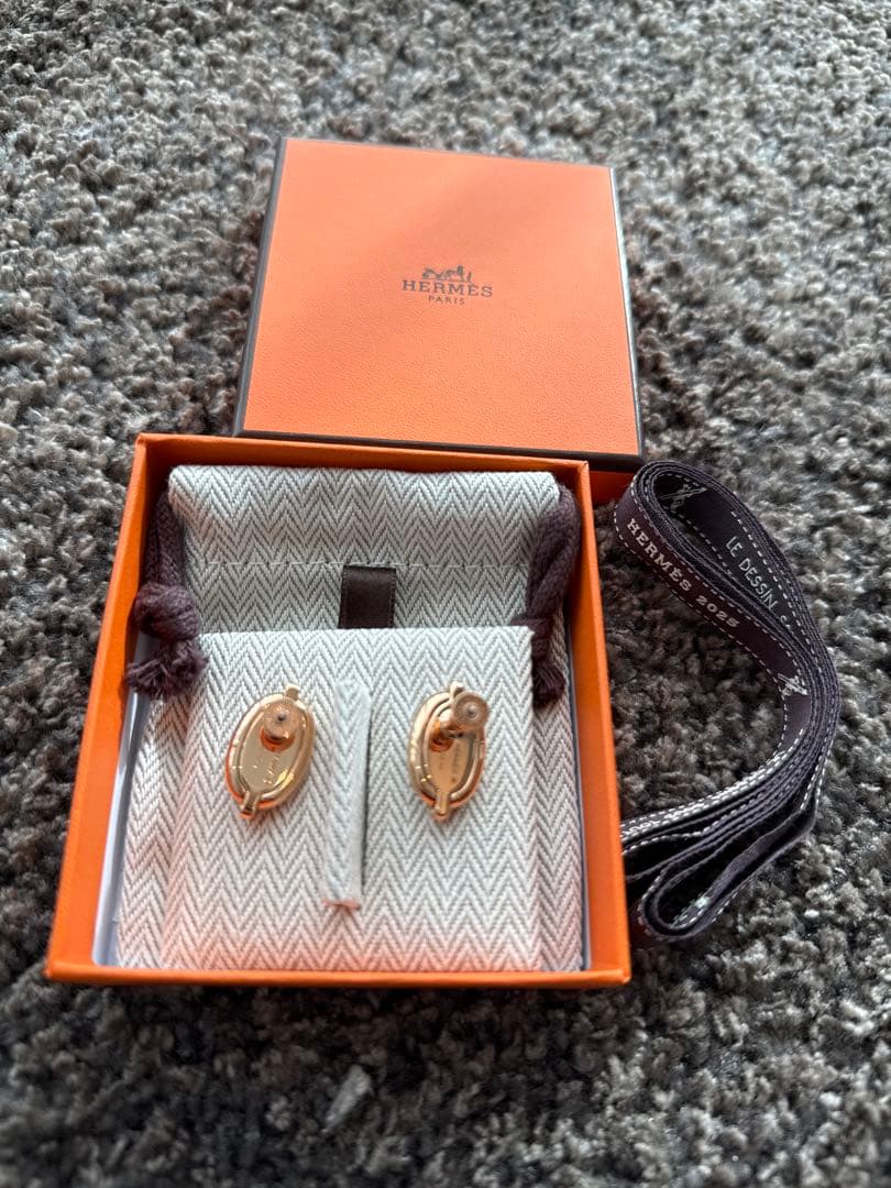 HERMES エルメス　ミニマイヨン　マロングラッセピアス