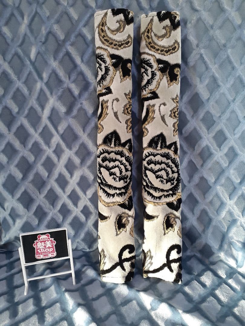 金華山モンブランローズホワイトシートベルトカバー