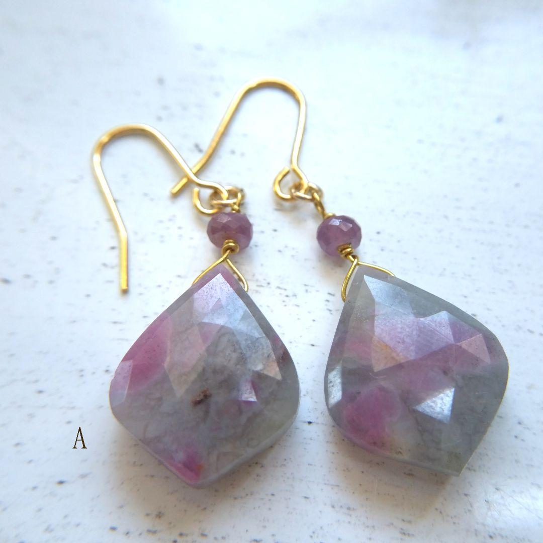 専用【A】ルビーインフェルドスパーとスタールビーのピアス