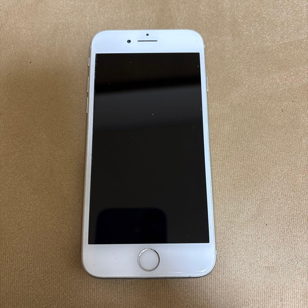 iPhone 8 64G シルバー 本体 SIMフリー（箱付き）