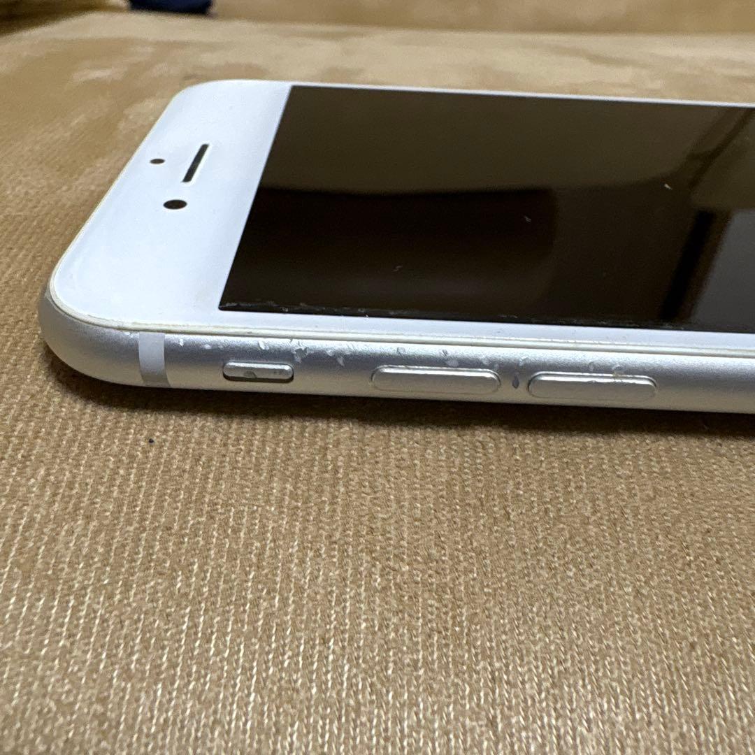 iPhone 8 64G シルバー 本体 SIMフリー（箱付き）