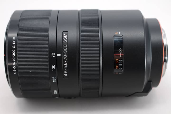 【大望遠レンズ】 SONY 70-300mm F4.5-5.6 SSM