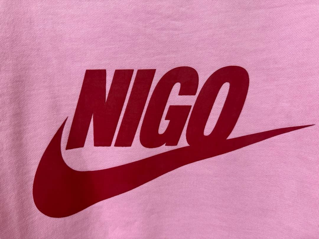 NIKE NIGOロゴ トレーナー ピンク