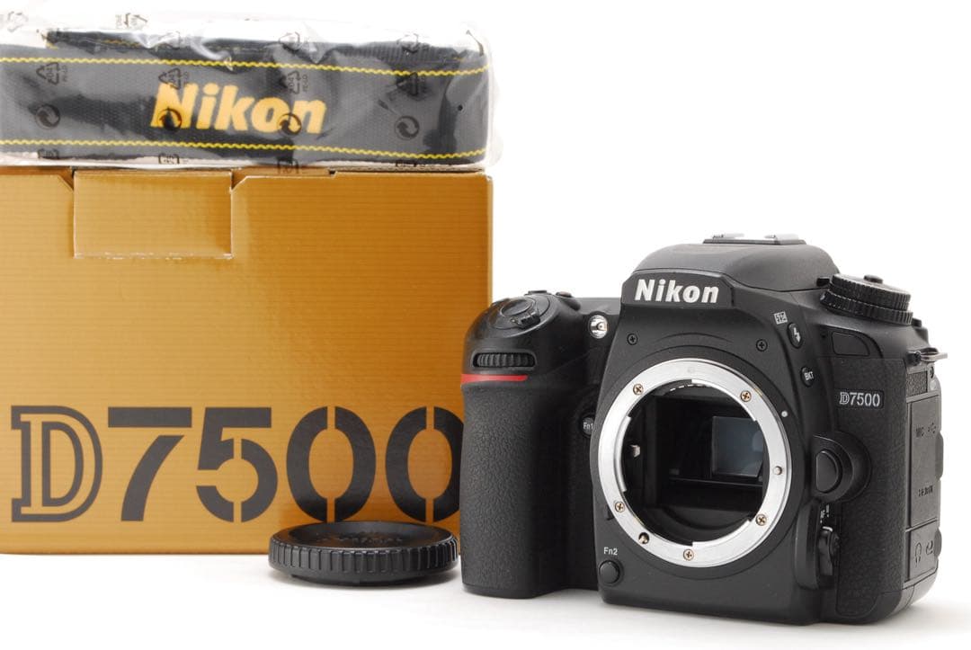美品✨ニコン D7500 ボディ❤️ショット数13,985回！