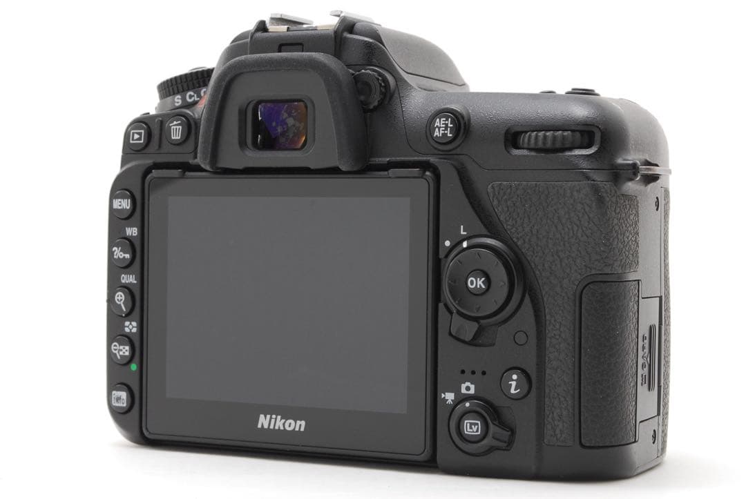 美品✨ニコン D7500 ボディ❤️ショット数13,985回！