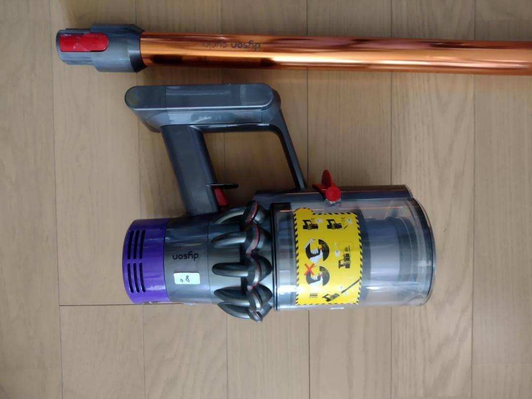 ダイソン★掃除機★V10★SV12★バッテリー新品と同等★スタンド付き1