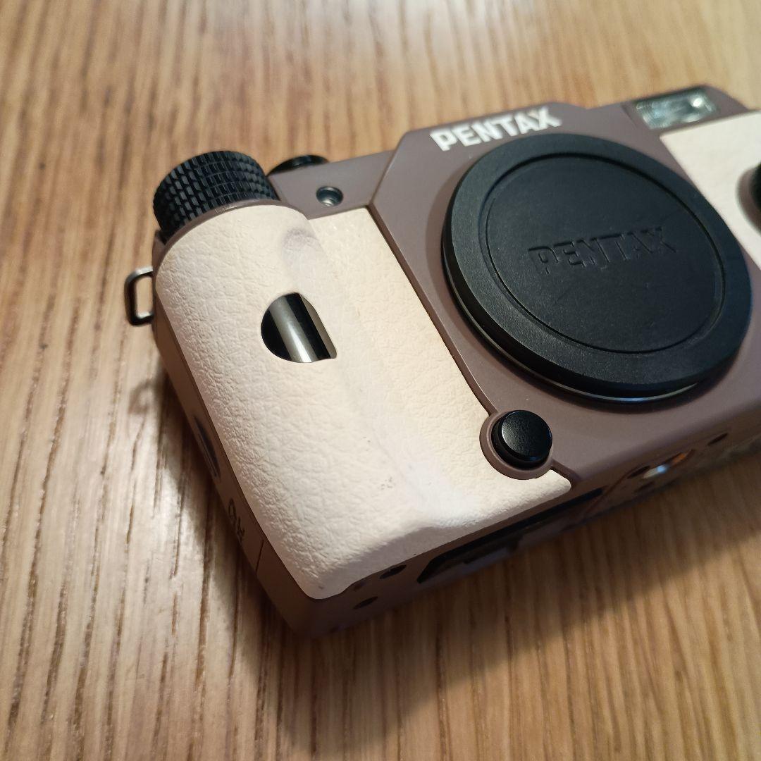 PENTAX Q10 5-15mm ホワイト/ブラウン ミラーレス一眼