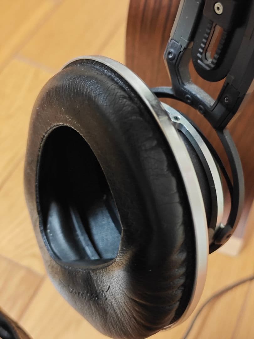 ヘッドホン AKG K812 Y3