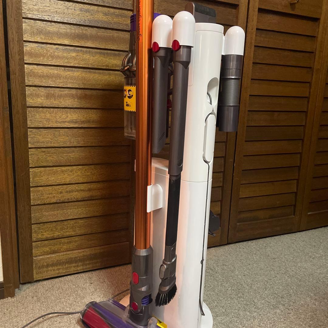 Dyson V10 fluffy クリーナー 本体 フルセット　長時間使える