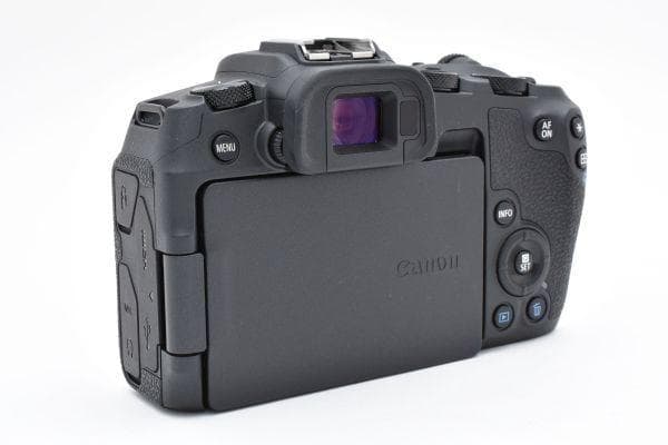 【美品】キャノン Canon EOS RP ボディ ミラーレスカメラ