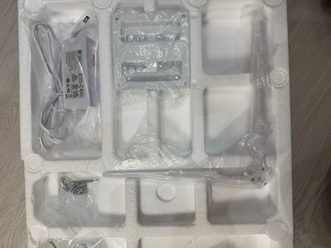 ぷ*.様 Pixio PX27U Wave white 4K 27インチ 160