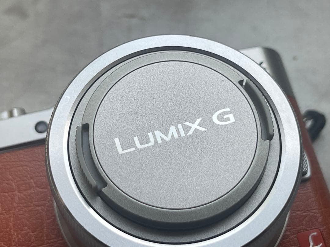 ⭐️美品⭐️Panasonic LUMIX G DC-GF9W ミラーレスカメラ⭐︎