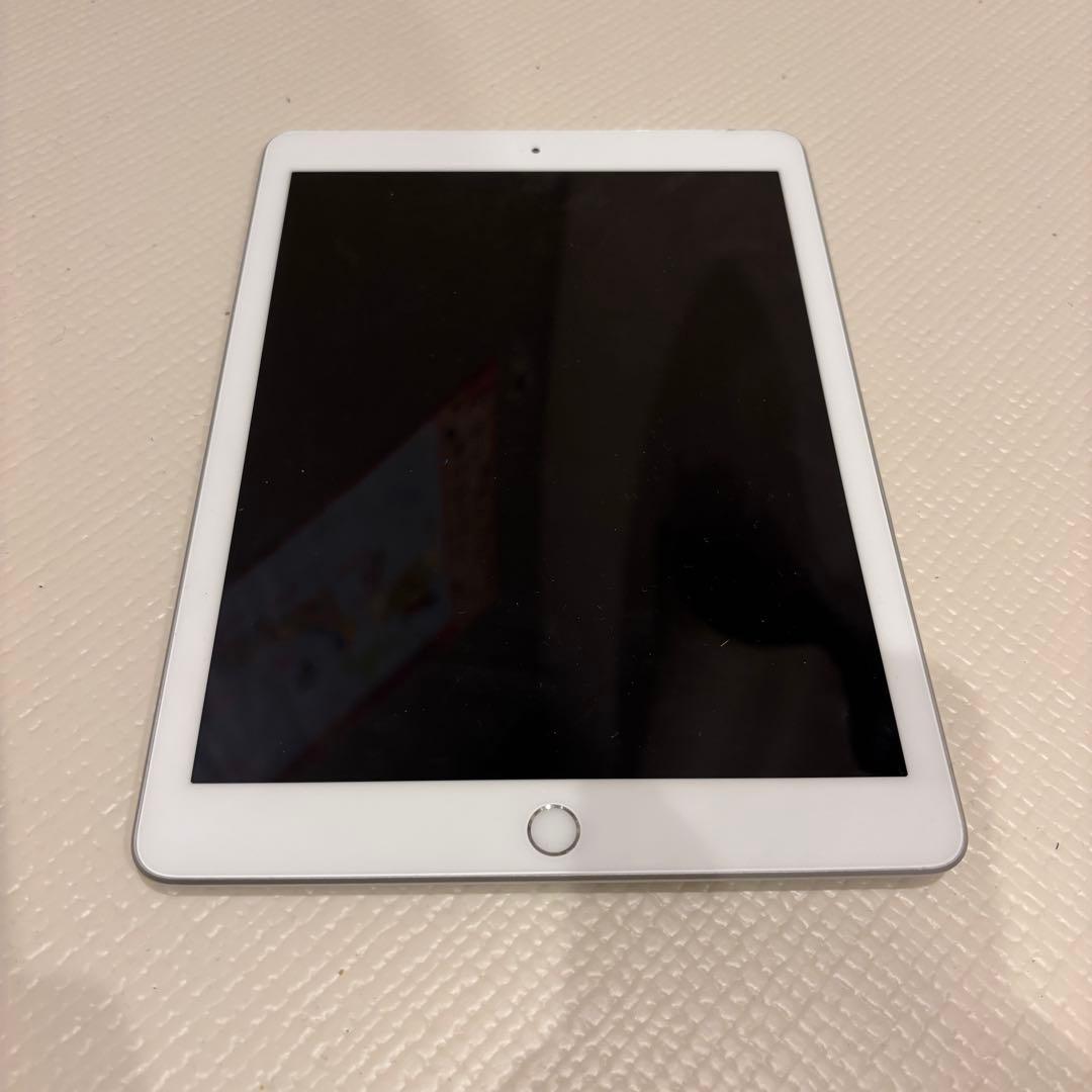 Apple iPad 第6世代 32GB WIFI➕セルラー　バッテリー92%