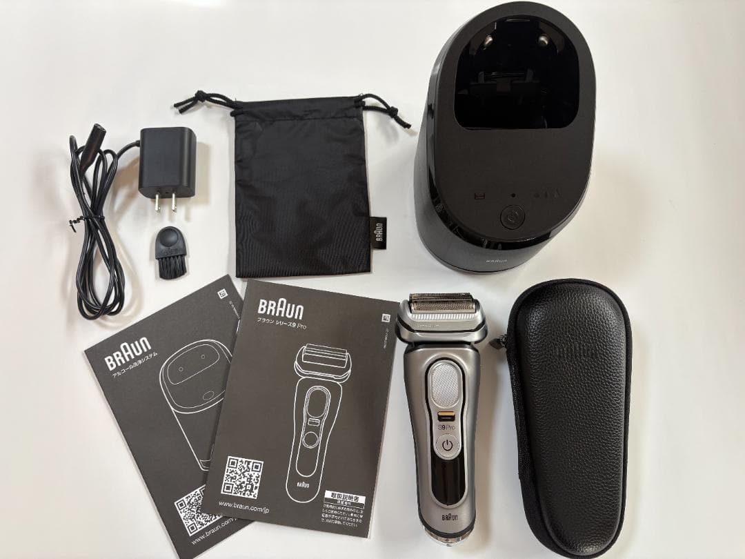 【美品】 ブラウンシェーバー 9465CC-V シリーズ9 Pro 洗浄機モデル