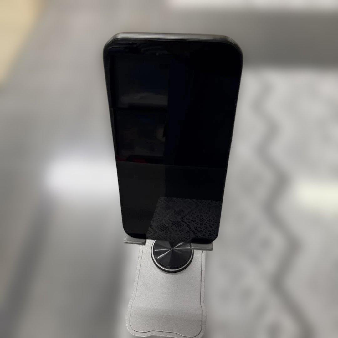 か*ん様 送料無料　iPhone15Pro 128GB SIMフリー