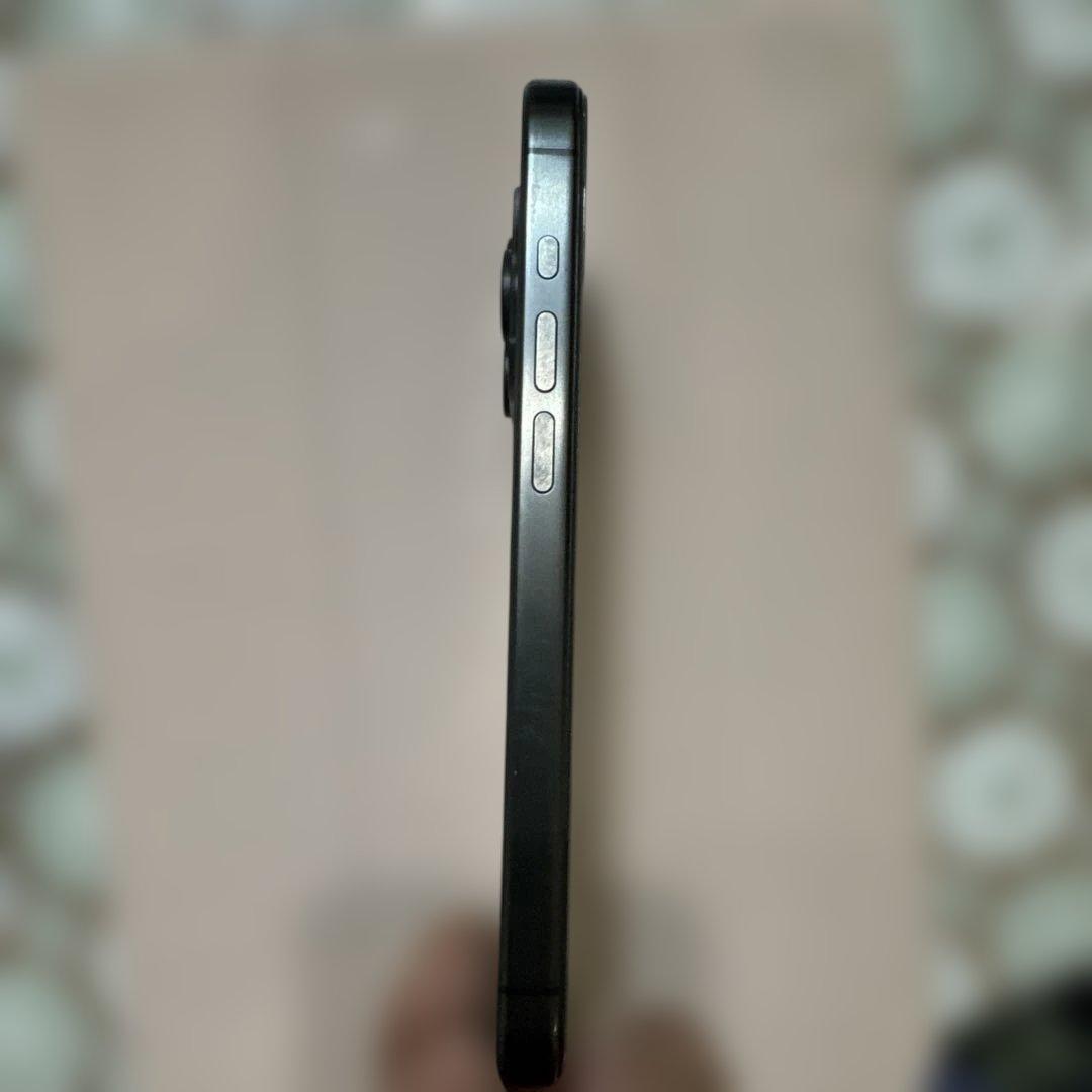 か*ん様 送料無料　iPhone15Pro 128GB SIMフリー