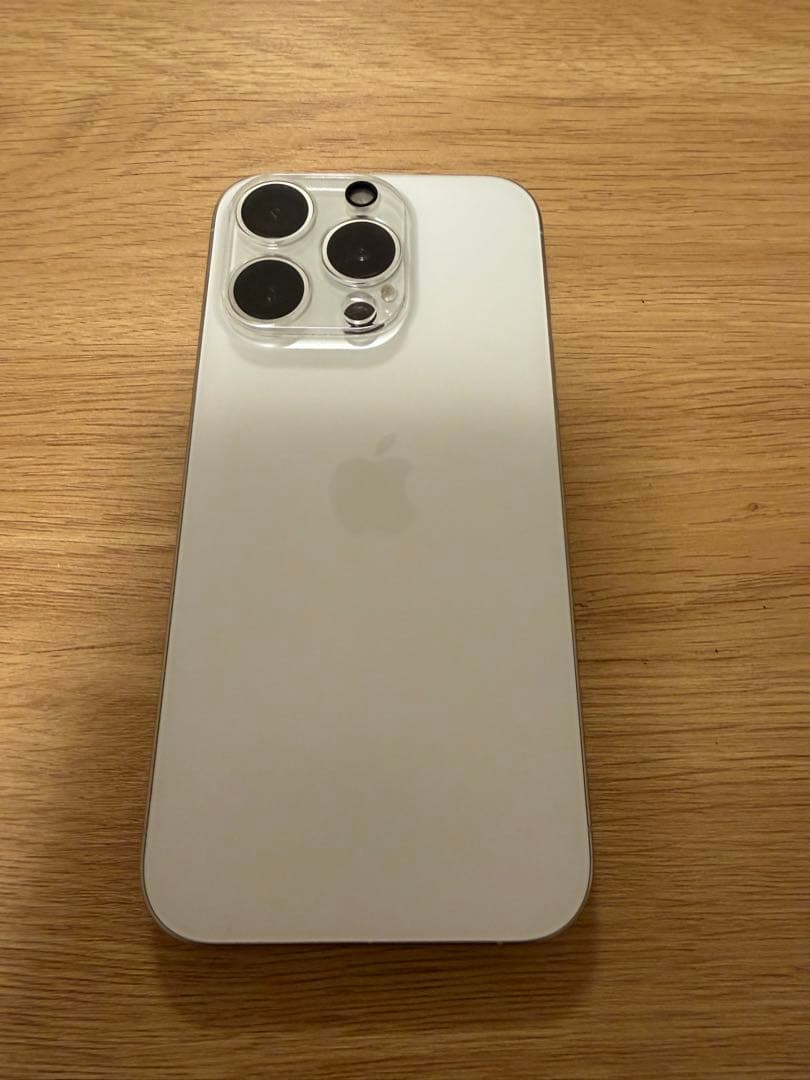 iPhone 15 Proホワイトチタニウム 256GB