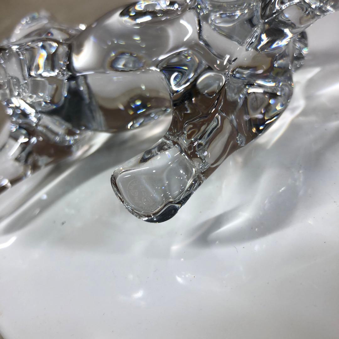 ✨バカラ　クリスタルガラス 犬のオブジェ 秋田犬　刻印あり　未使用