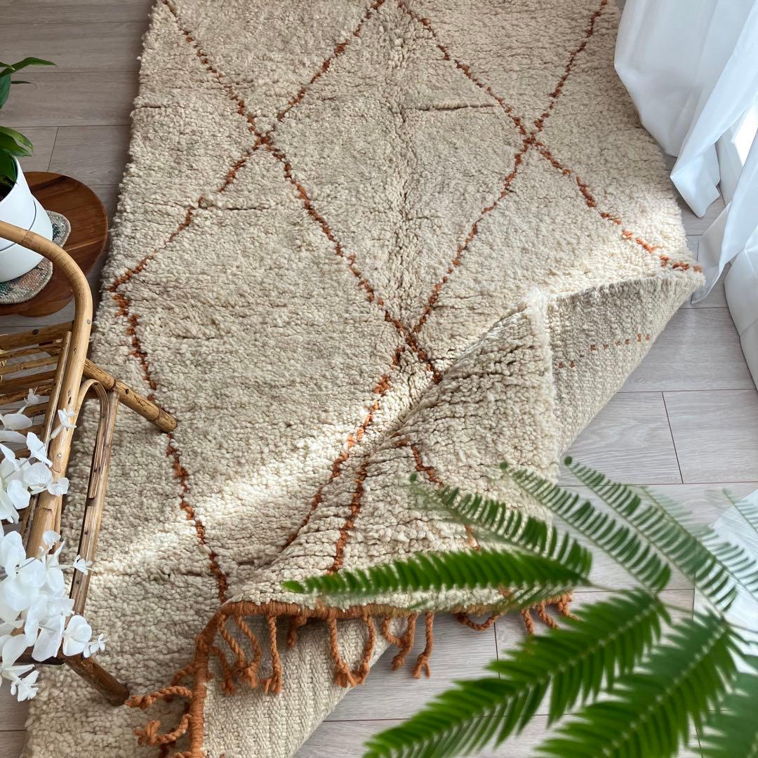 Morokkoモロッコラグ◇ダイヤ　ホワイト　ベニワレン　トルコヴィンテージラグ