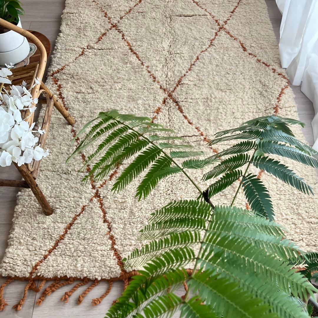 Morokkoモロッコラグ◇ダイヤ　ホワイト　ベニワレン　トルコヴィンテージラグ