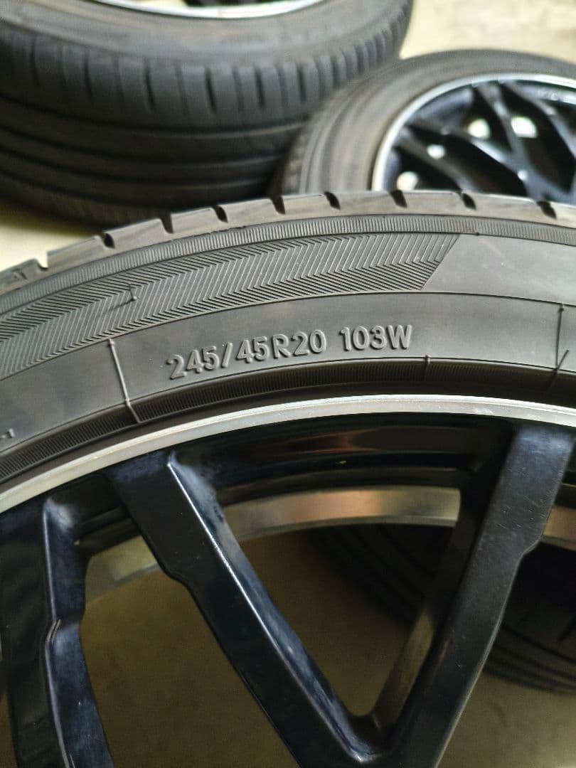 ハリアー　RAYSホイール　20インチ4本セット