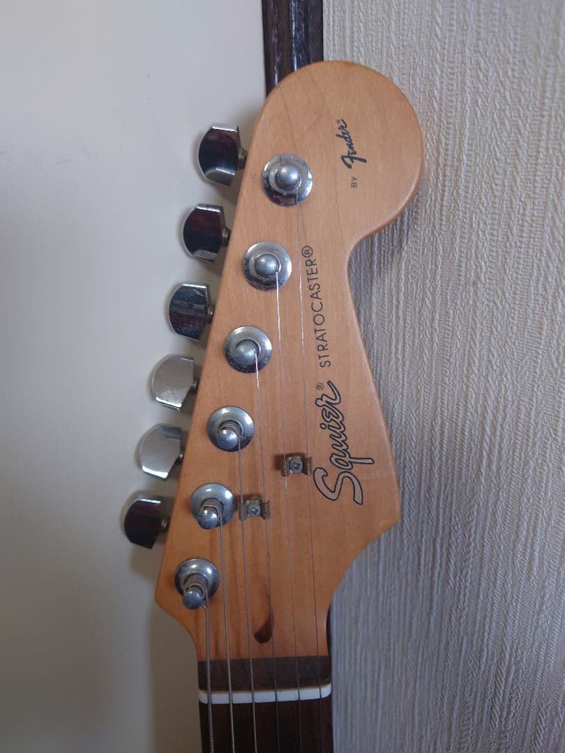 Squier Stratocaster サンバースト Affinity MOD