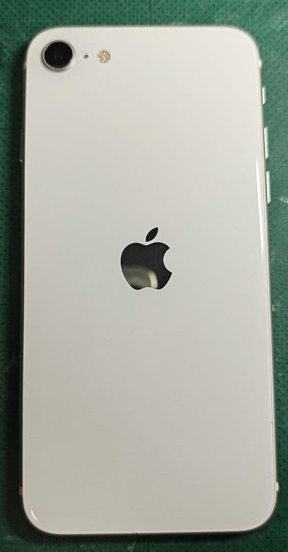 iPhone SE 第二世代 角傷あり