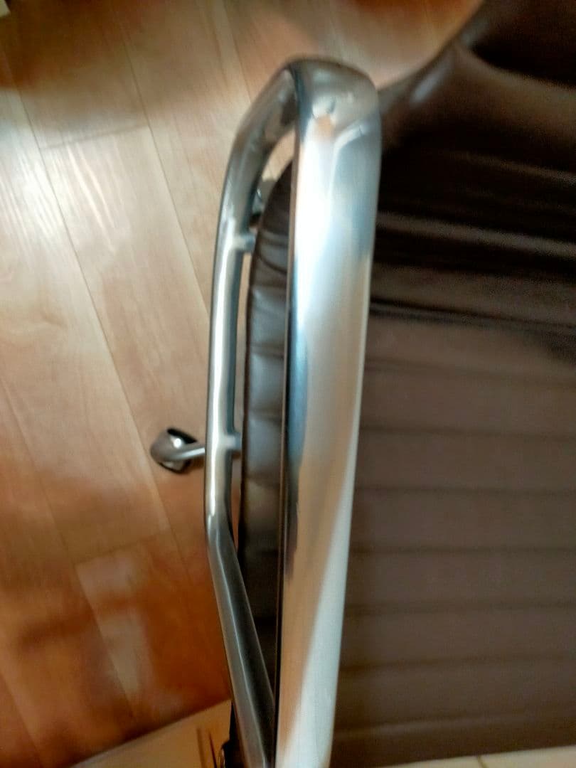 ハーマンミラー_イームズ ヴィンテージアルミナ ムグループ マネージメントチェア