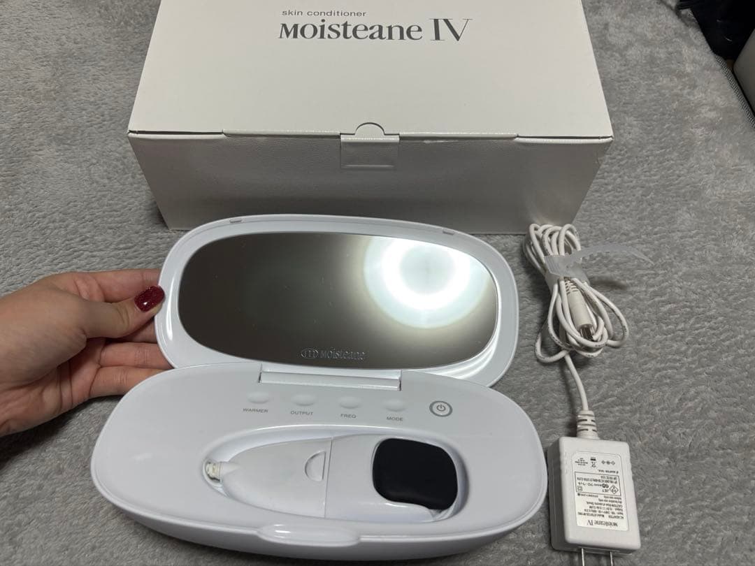 baru。モイスティーヌ専用美顔器