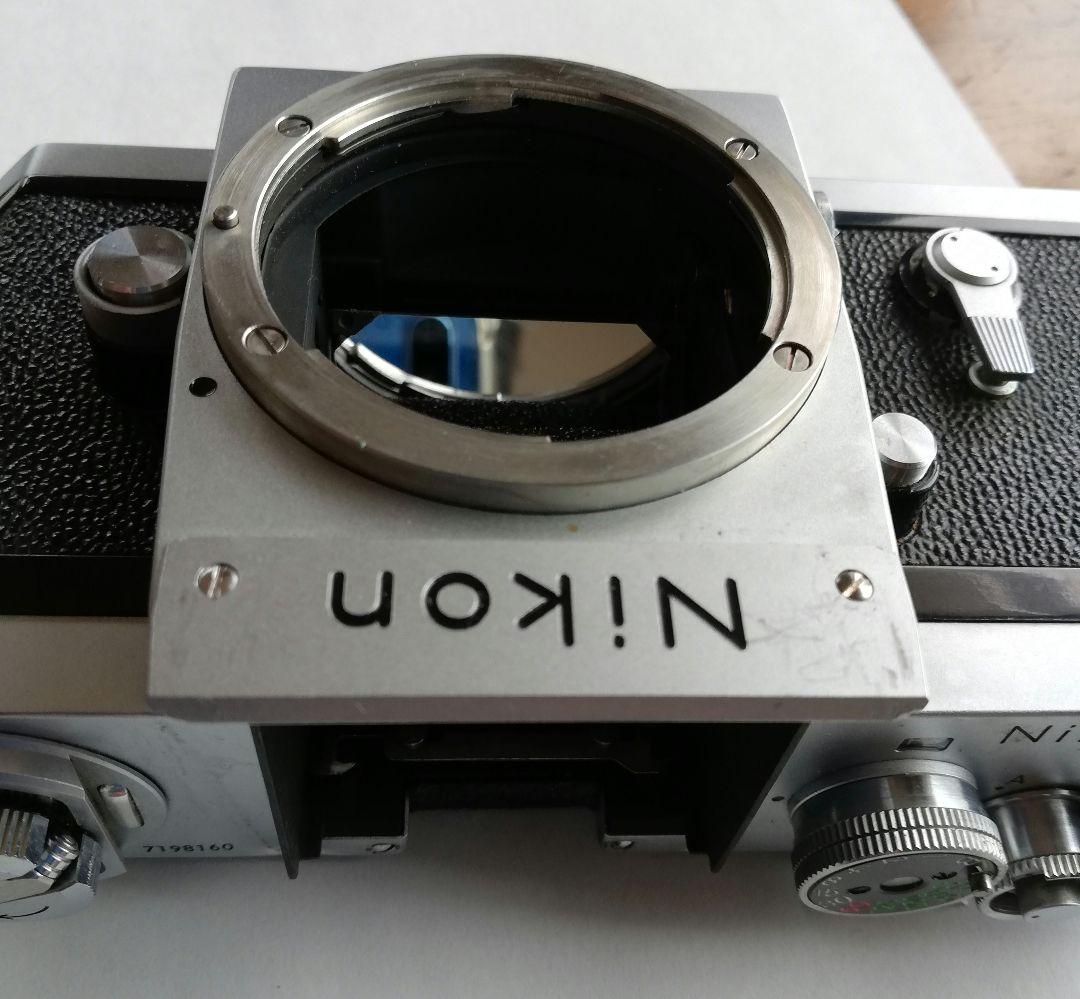 Nikon F 一眼レフ　フィルムカメラ　レンズ付き