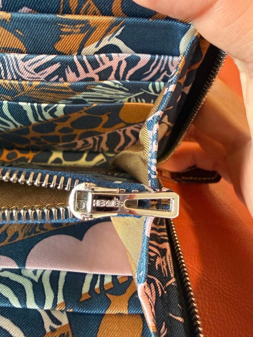 エルメス　アザップ　シルクイン