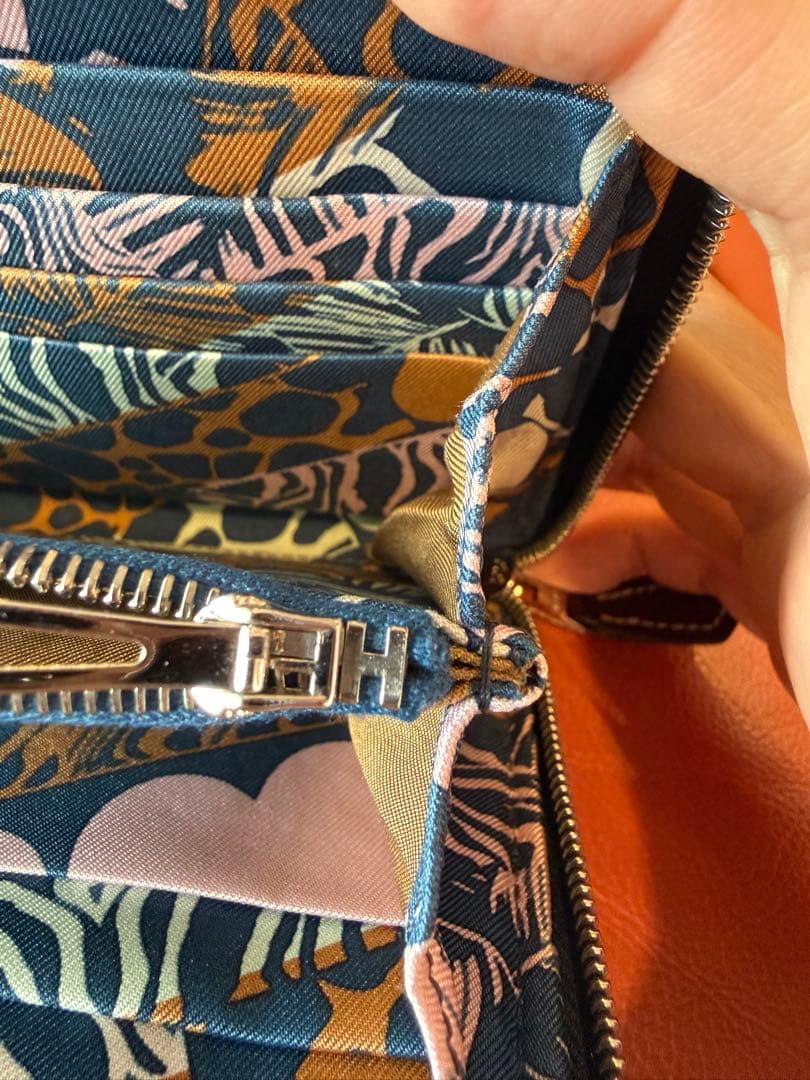 エルメス　アザップ　シルクイン