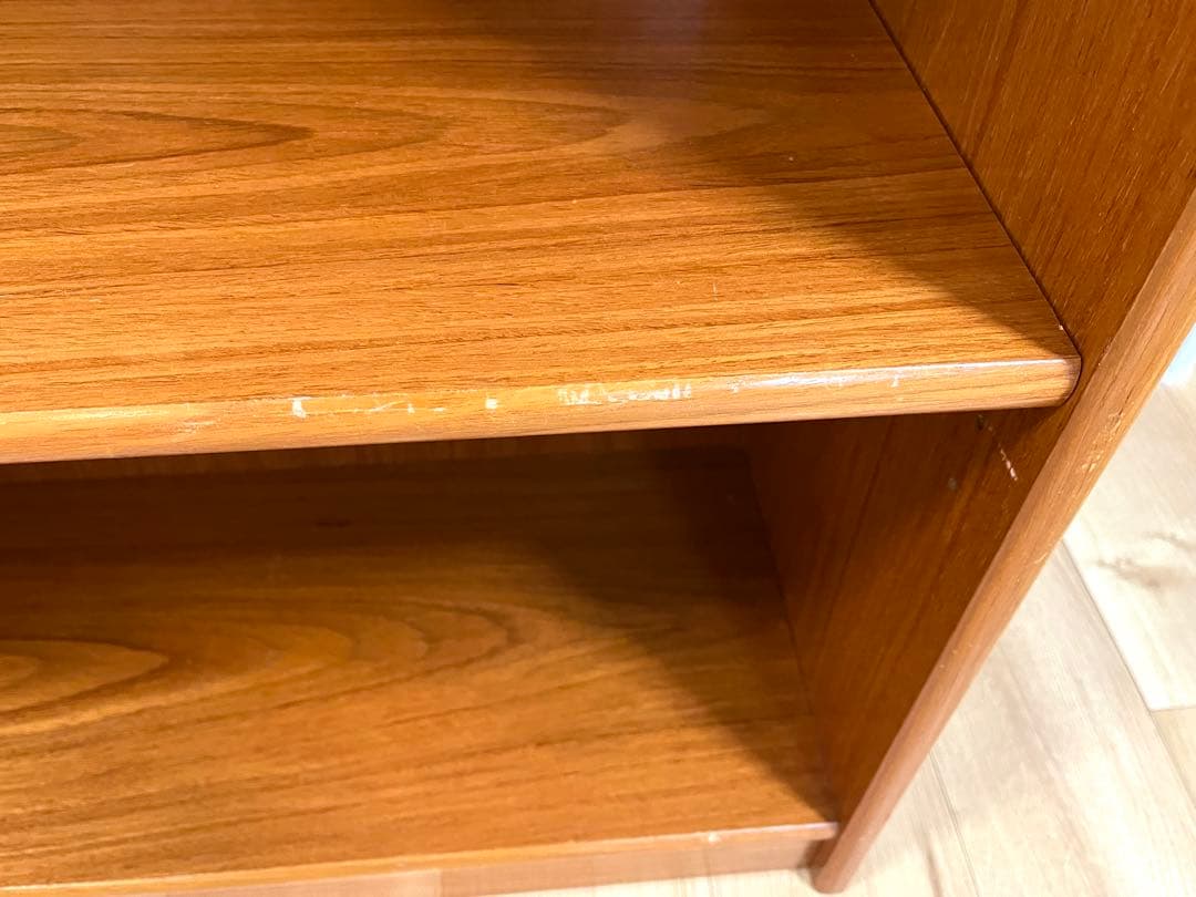 再出品　木目が綺麗な本棚　飾り棚にも使えます　即購入OK