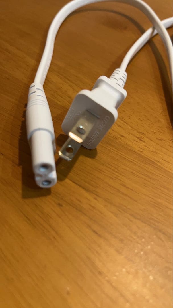 ジャンクホワイトニング/電源コードの差し込みが出来ません/コード交換の修理必要