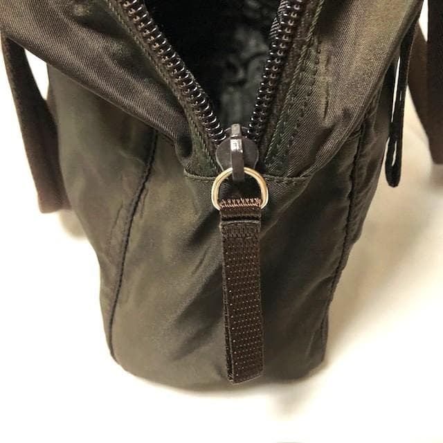 PRADA ナイロン プラダ ナイロンバック ハンドバッグ 三角ロゴ ブラウン