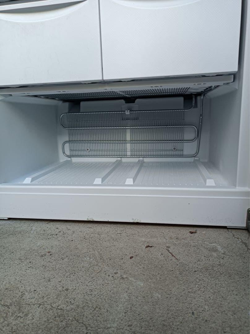 八6745【配送設置料金込み】DAIREI 冷凍庫 472L SD-521