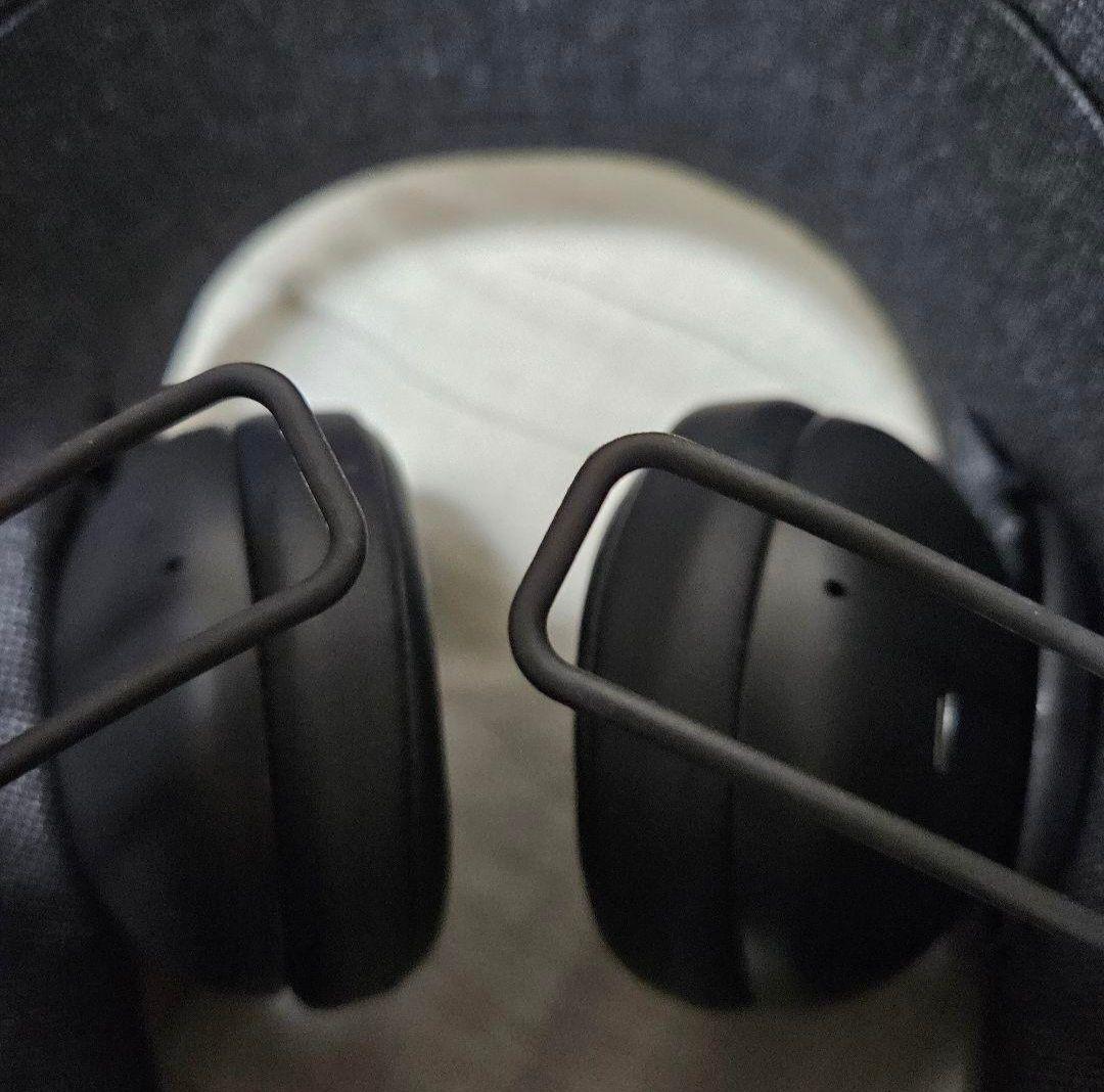 集中力を高めるウェアラブル端末WEAR SPACE ‎SSP-WS1B