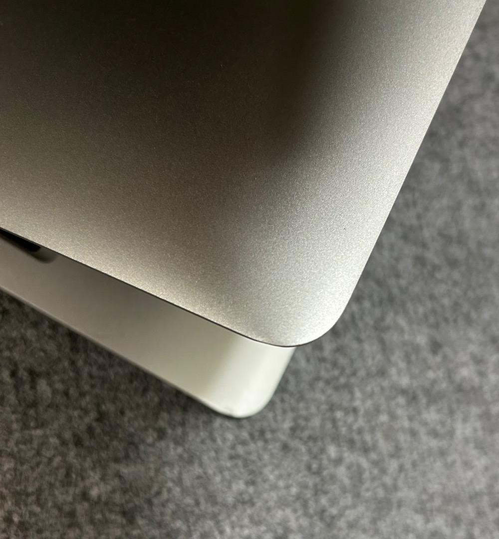 Macbook Air Corei5 1.6Ghz 11インチ 最終2016年製