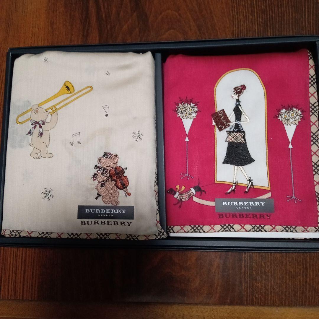 BURBERRY ハンカチ 2枚セット 女の子 刺繍