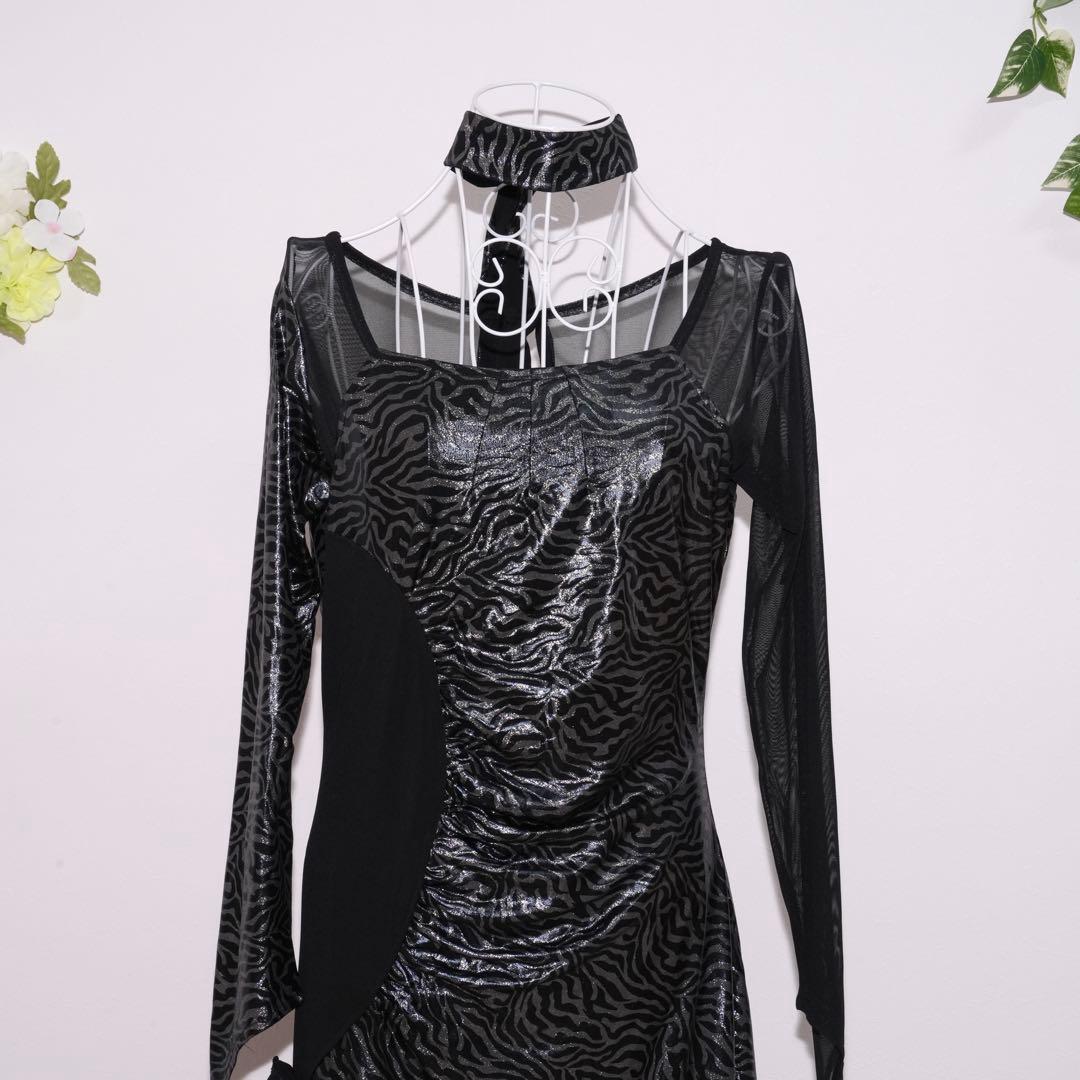 【美品】細見えが叶う美シルエットのドレス♪ 社交ダンス 指かけあり 細見え